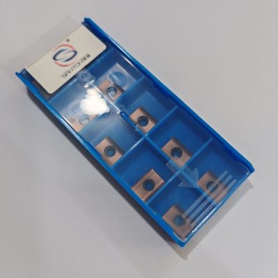 Insert de carbure pour l'acier inoxydable adapté à la fois au rugissement et à la finition