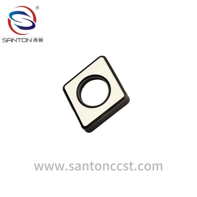 Finition de surface supérieure et inserts de carbure de tungstène pour une efficacité accrue dans l'outil de tournage externe