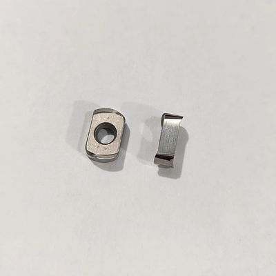 K40 garde revêtu de PVD/CVD Alternative à  Verticale Carbide fraisage inserts pour le traitement de l'acier