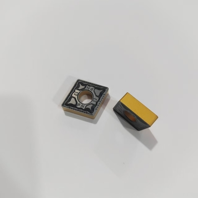 Un bon prix. Inserts de tournage de carbure à haute dureté pour l'acier 89.5HRA Promotion en ligne