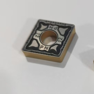 Un bon prix. 89.5HRA Dureté Carbide Insert pour la fonte en fer blanc et le matériau d'or en ligne