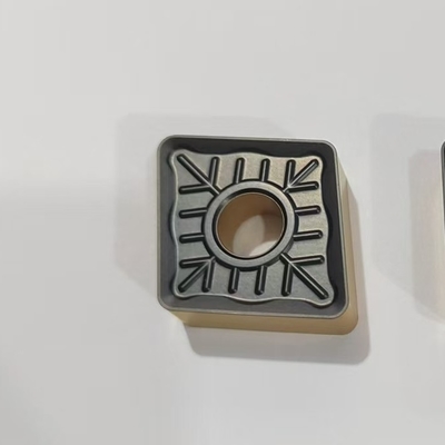 Un bon prix. 30 pièces/boîte Insert de tournage de carbure pour la fonte de fer TRS 2800 N/mm2 en ligne