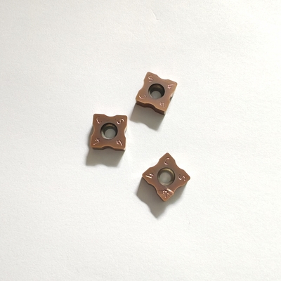 Un bon prix. Excellent service et insert de carbure pour l' acier inoxydable sur la fraiseuse à trottoir CNC en ligne